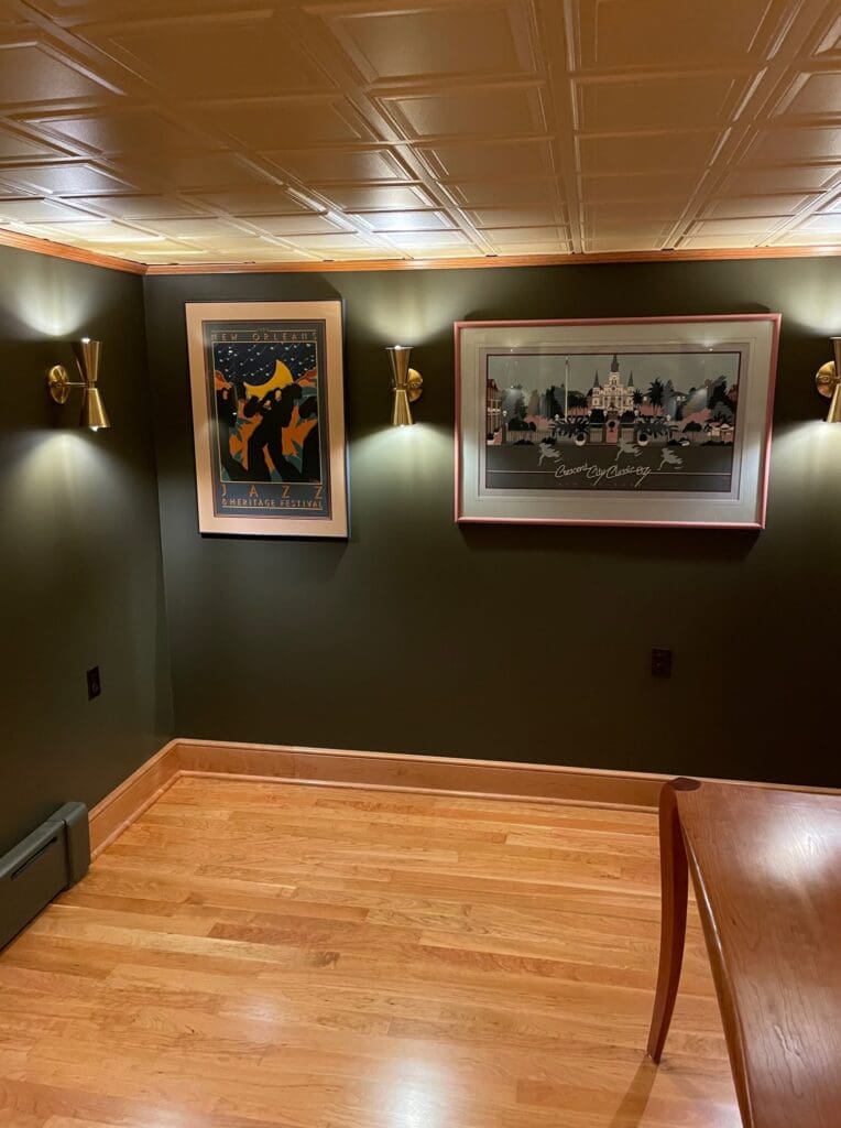 Interior painting, green lounge room done by JF Meyer Construction 